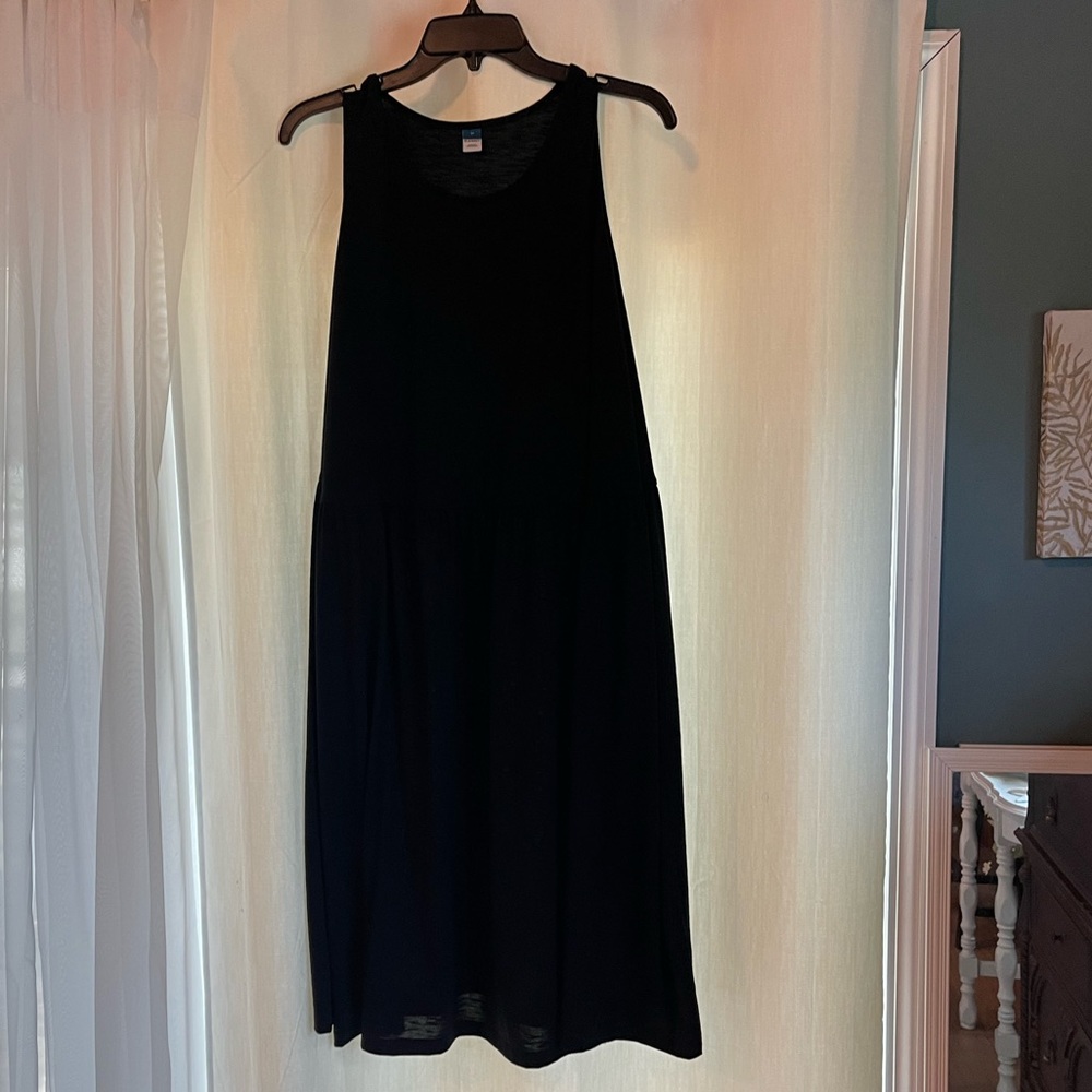 Old Navy black dress 2X  *Free if bundled with something else from my closet*